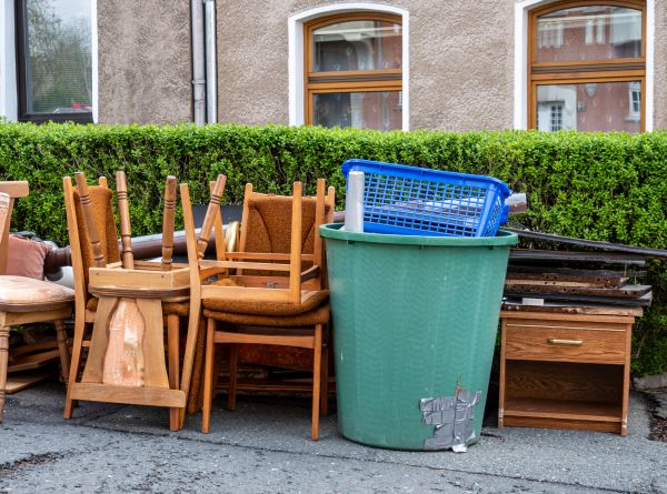 Chair Disposal Service in Apache Junction